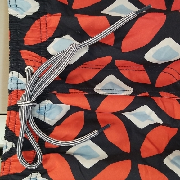 💕TED BAKER💕 Large Geo Print Swim Shorts L NWT - Picture 3 of 10